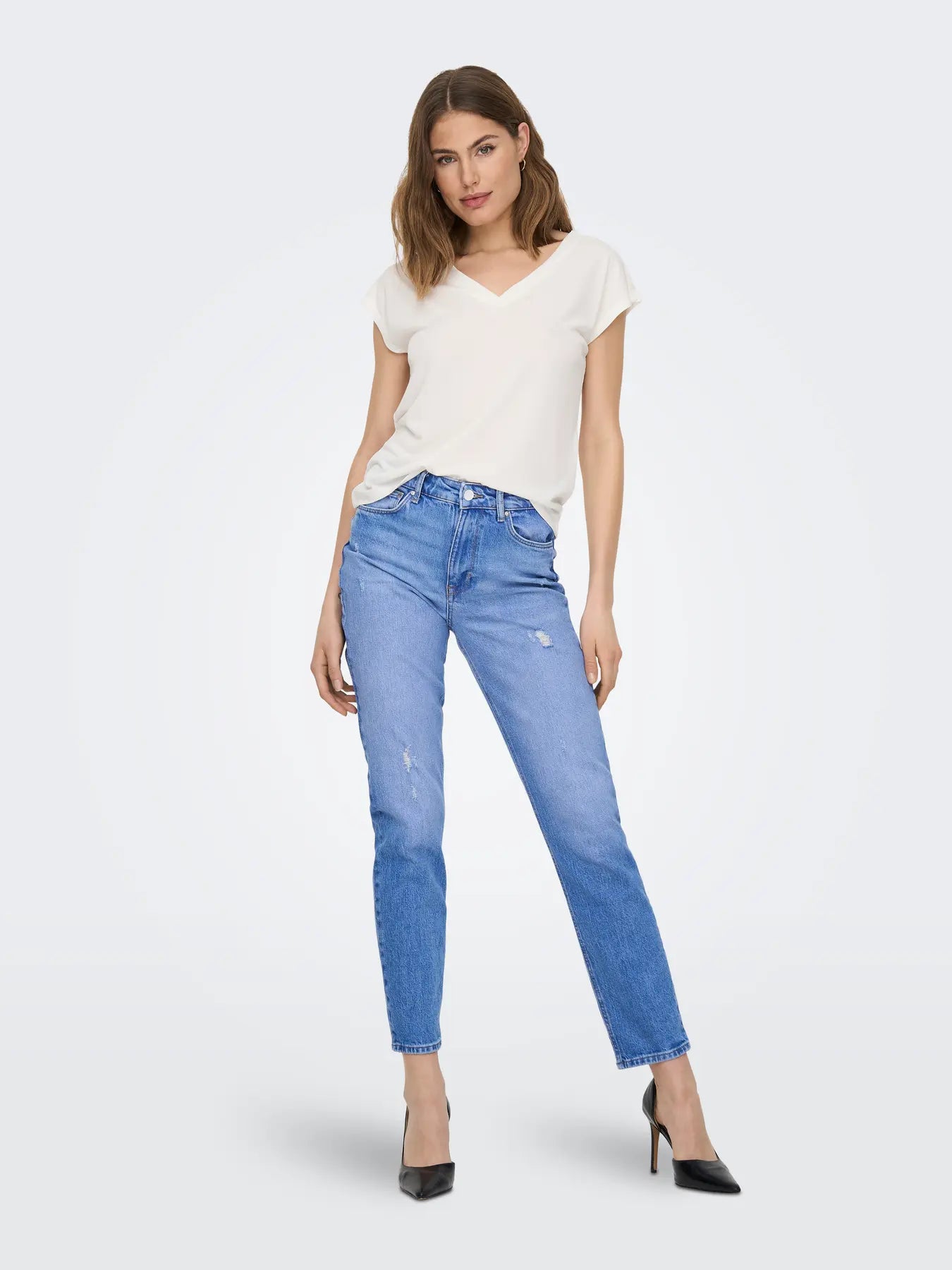 T-SHIRT DECOTE EM V