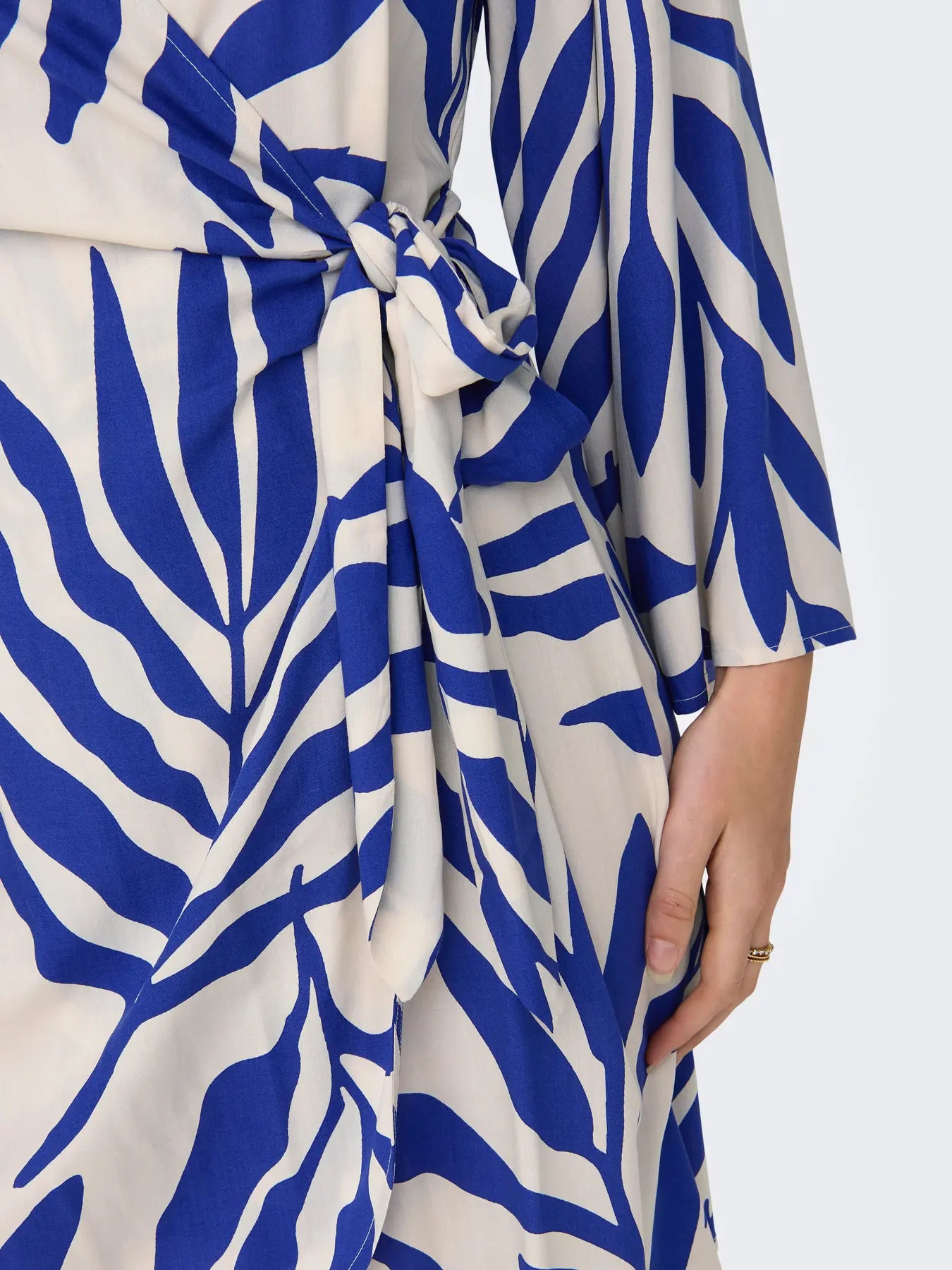 VESTIDO SEZEN