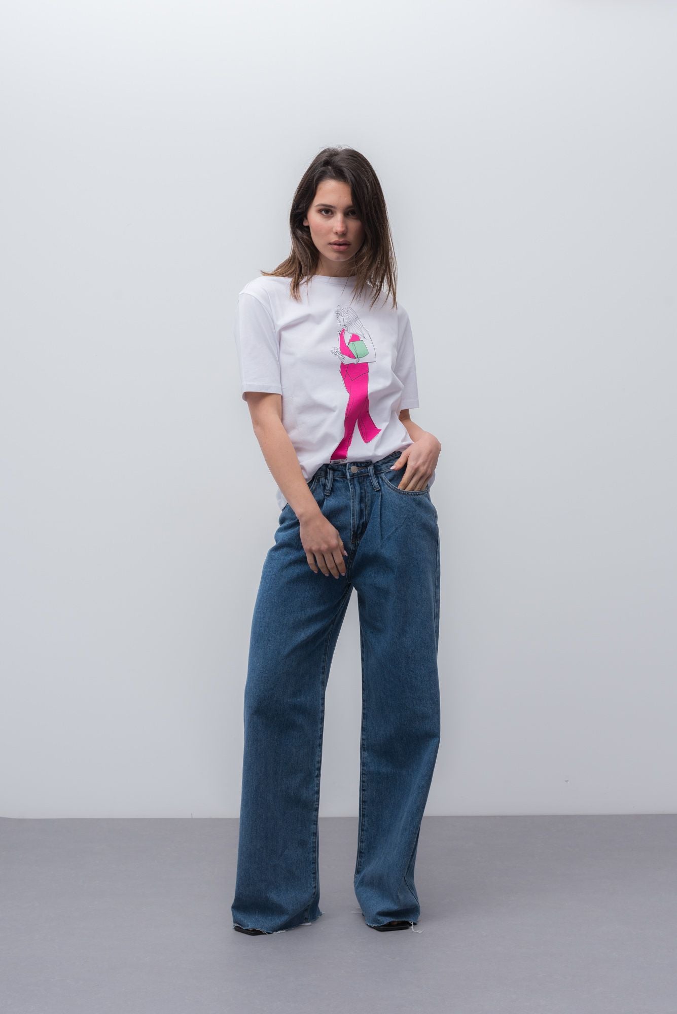 T-SHIRT ESTAMPA ROSA